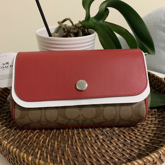Coach Handbags - COACH®️ Authentic Reversible Crossbody Bag